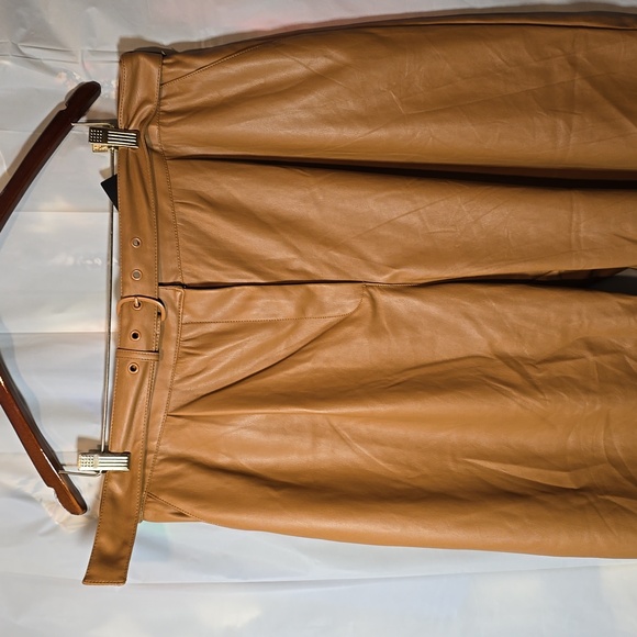 NWT Womens Tan Faux Leather Wide Leg Pant - Picture 3 of 7